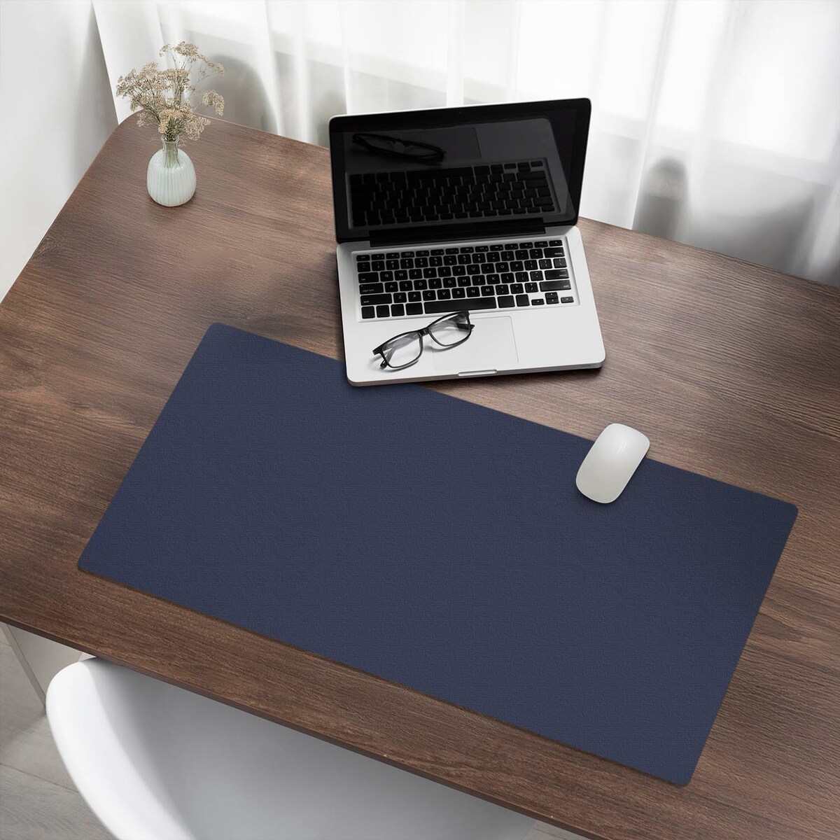 Granatowa mata na biurko Kolor ciemny granatowy, 90x45 cm