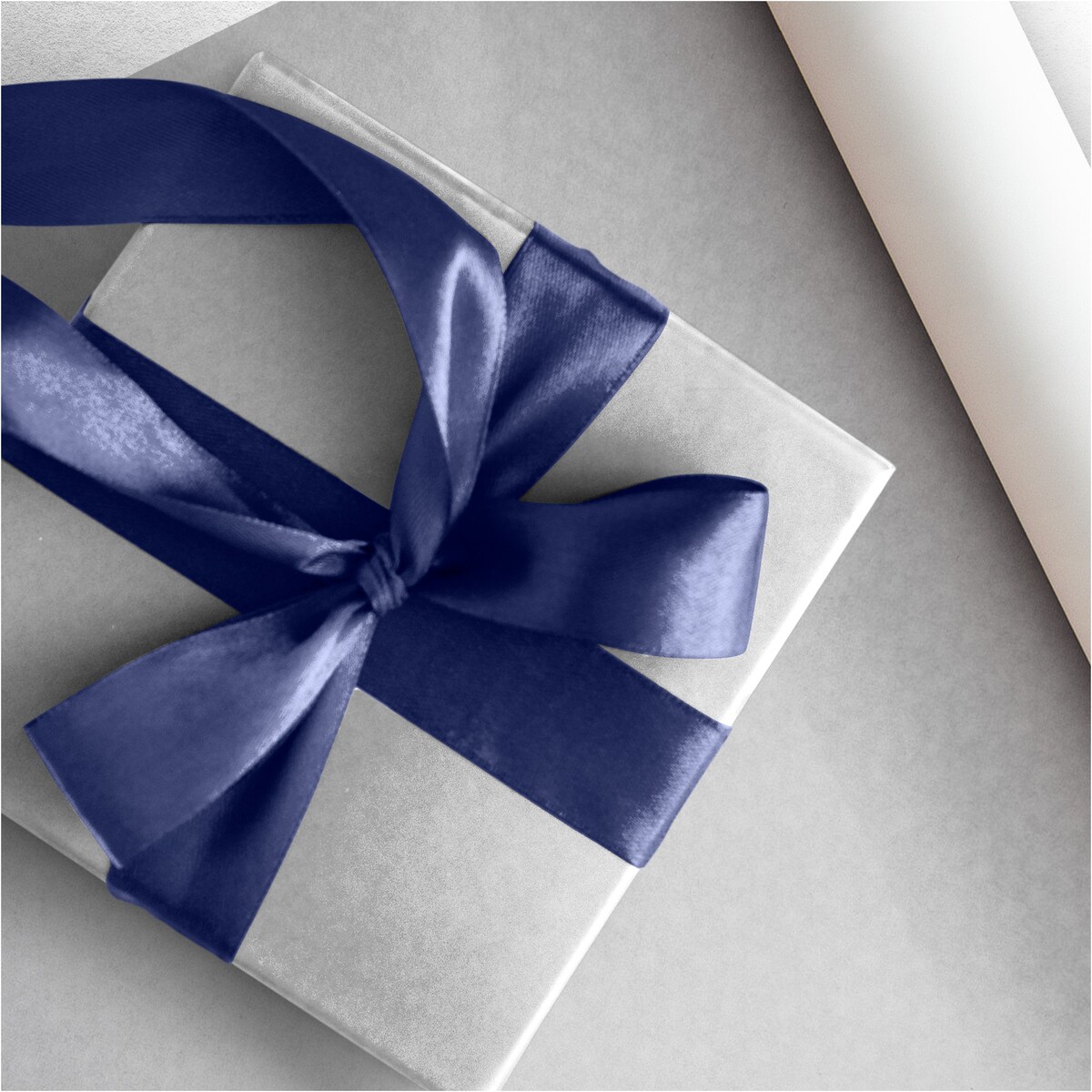 Papier do pakowania prezentów 20 METRÓW MEGAROLKA Urodzinowy Do Paczek Ozdobny