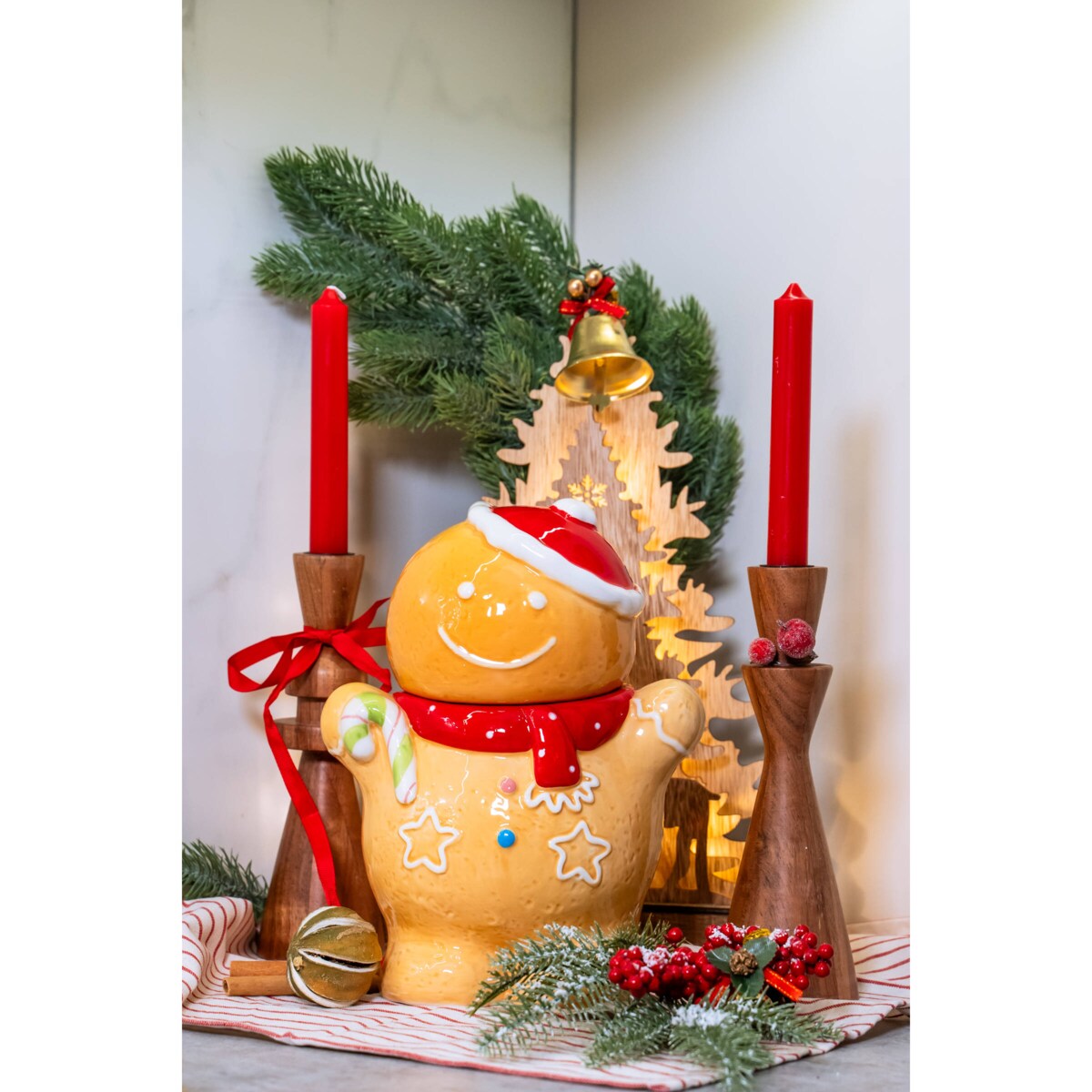 Drewniany świecznik, akacja, 22 cm