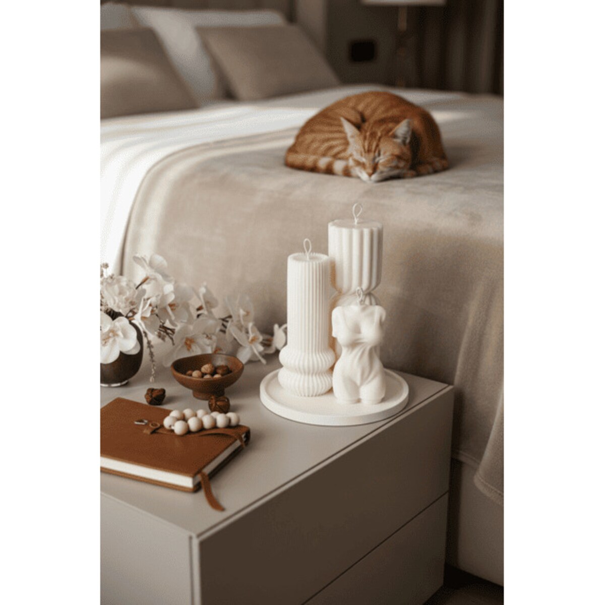 Zestaw świec sojowych „Ana” z dekoracyjną tacą – stylowy prezent dla kobiet + torba prezentowa w zestawie