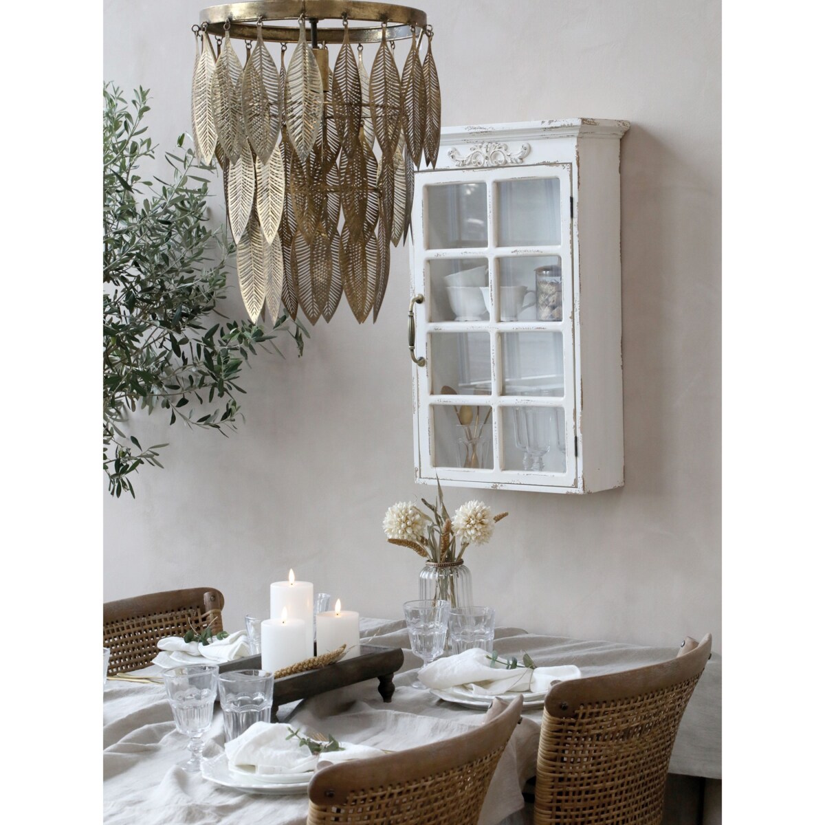 Szafka witryna wisząca drewniana postarzana Chic z dekorem