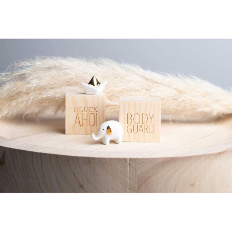 Amulet w pudełeczku Słonik