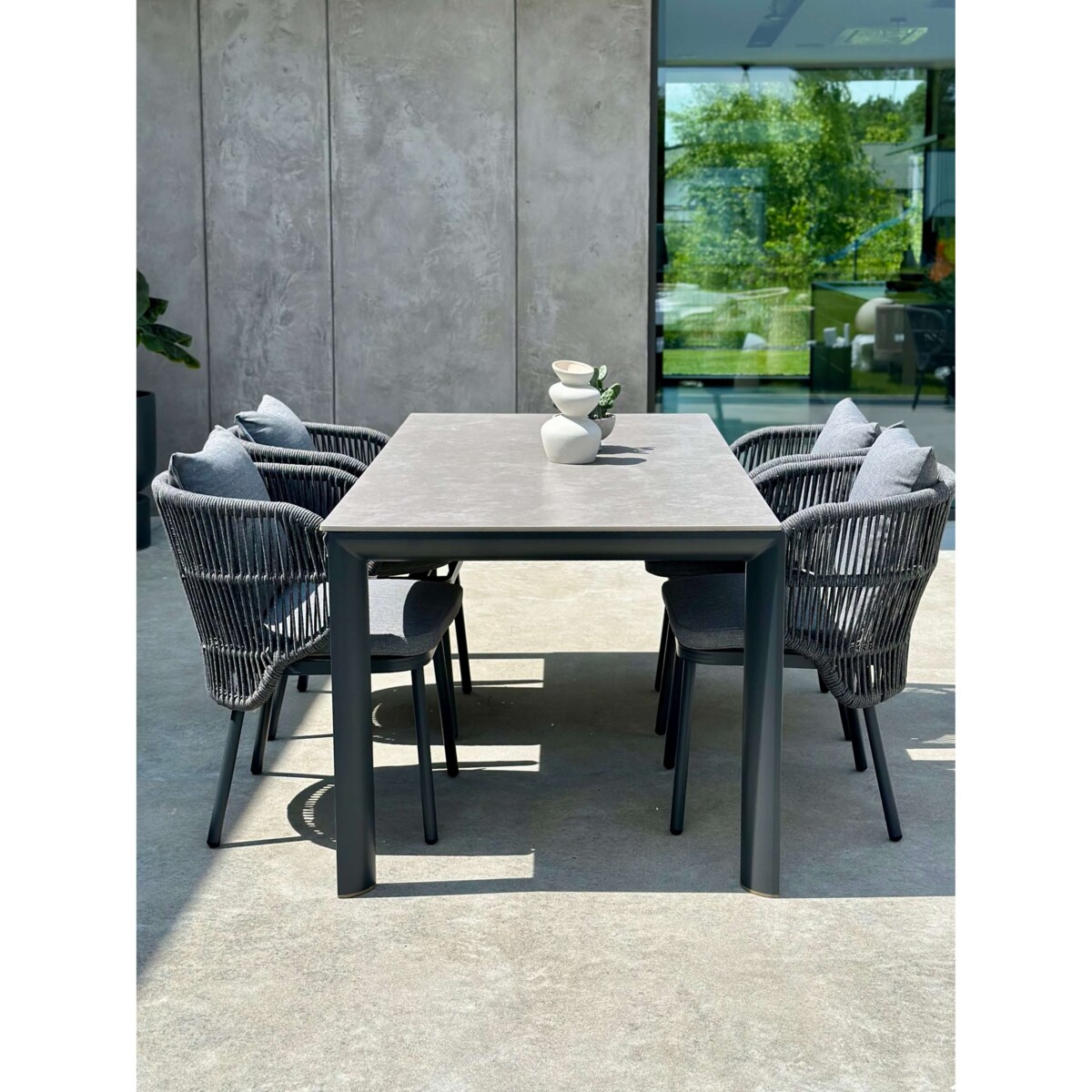 ALUMINIOWY STÓŁ AZZURA W KOLORZE SZARYM