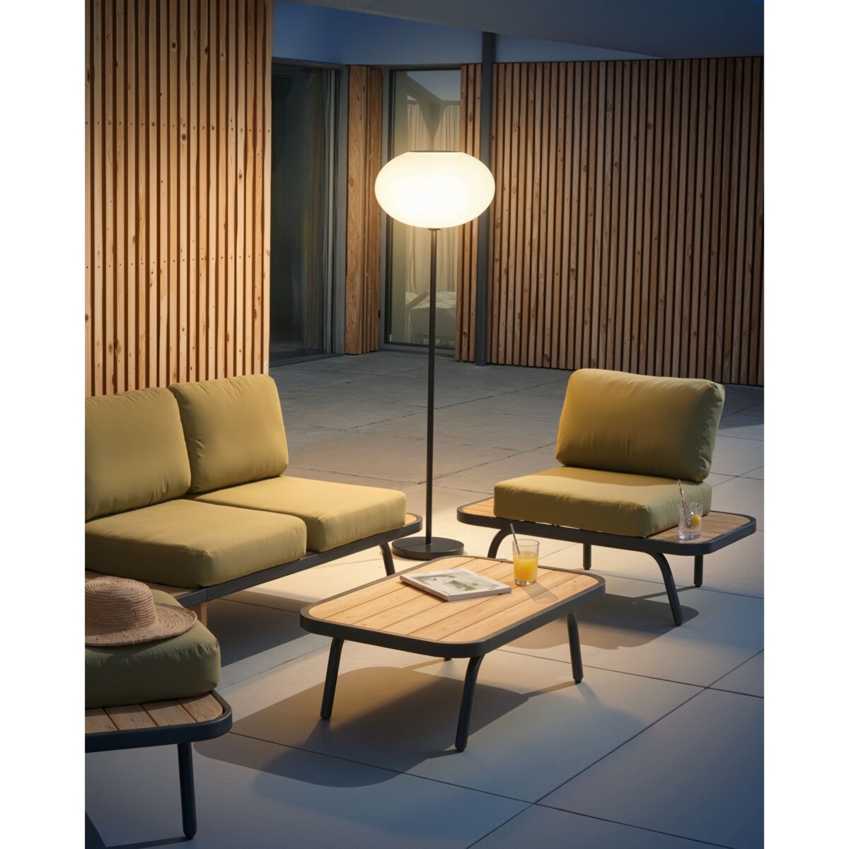 Lampa ogrodowa stojąca solarna LED LUMBE Czarny