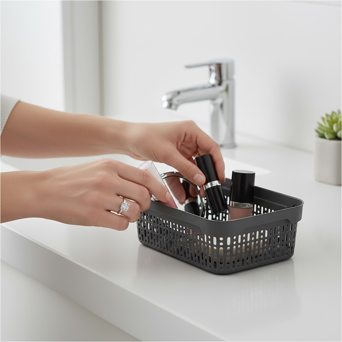Koszyk Ażurowy Koszyczek XS Plastikowy Na Kosmetyki Do Łazienki Pudełko Pojemnik Do Szuflady Czarny