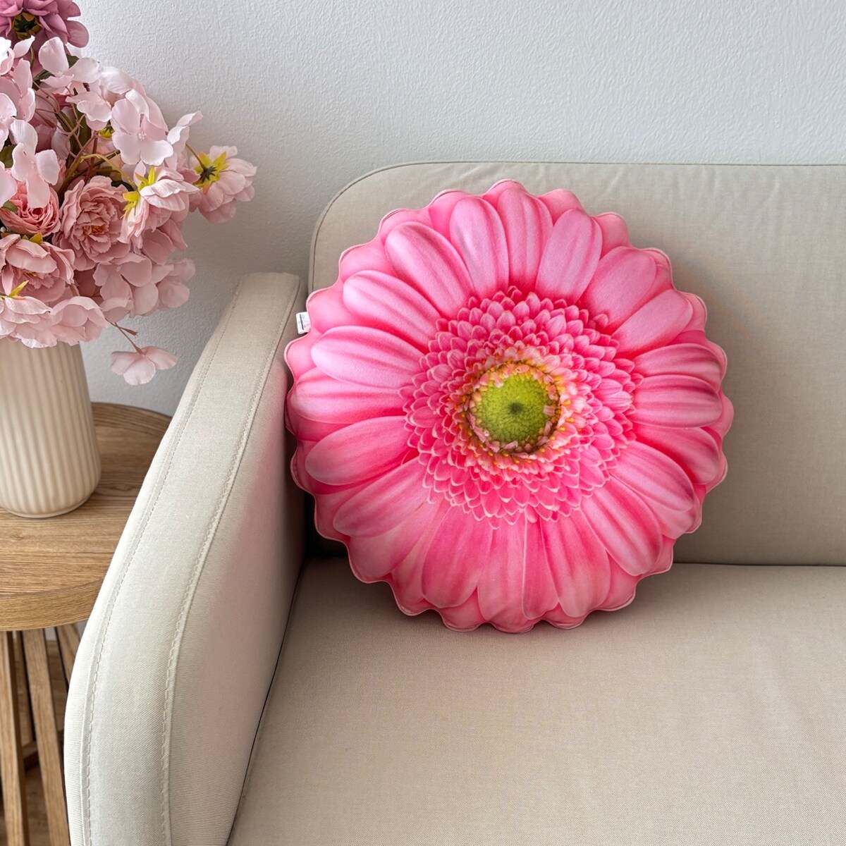 Poduszka duża kwiat Gerbera różowa