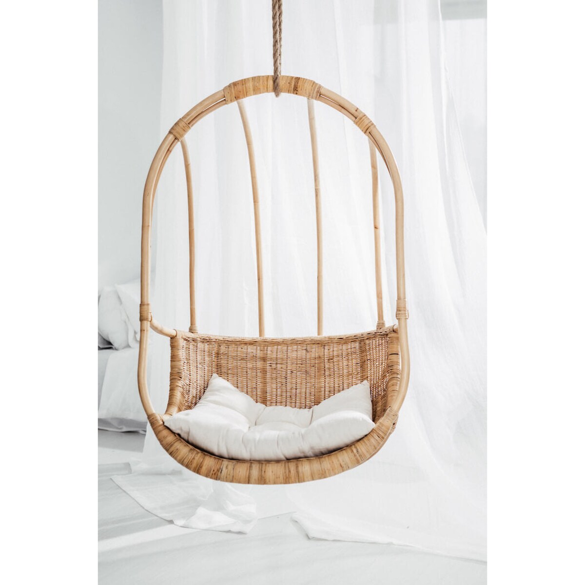 FOTEL WISZĄCY RATTANOWY LEIA NATURALNA