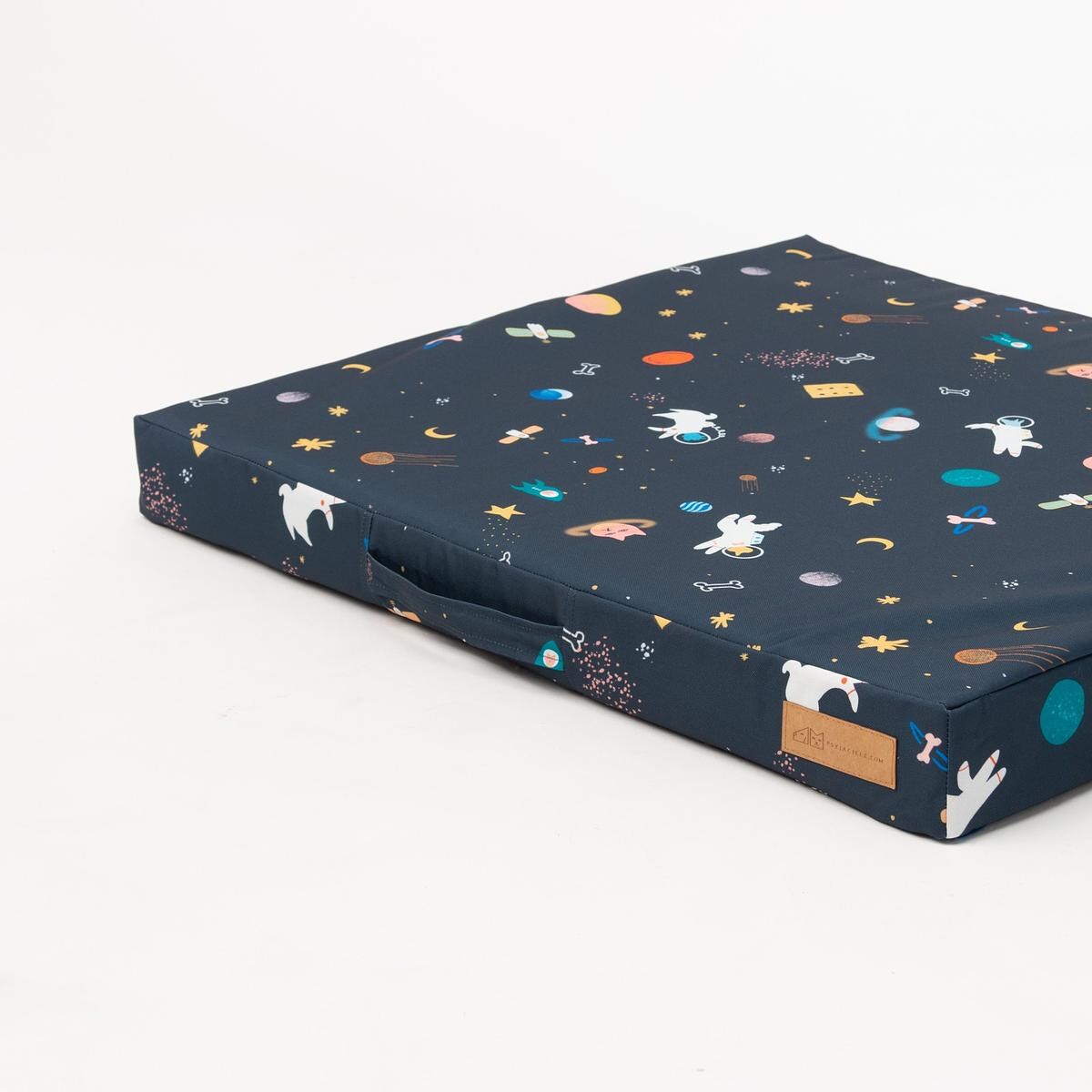 Legowisko ortopedyczne materac "I need space" - Rozmiar: M