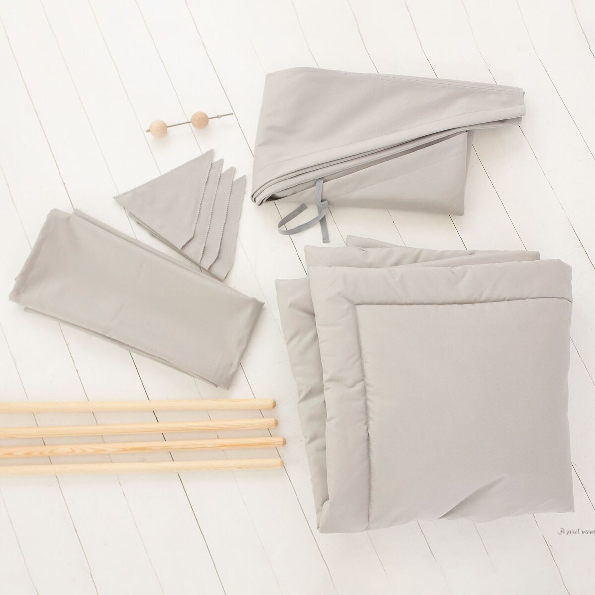 Wodoodporny namiot tipi Garden Sand z miękką matą