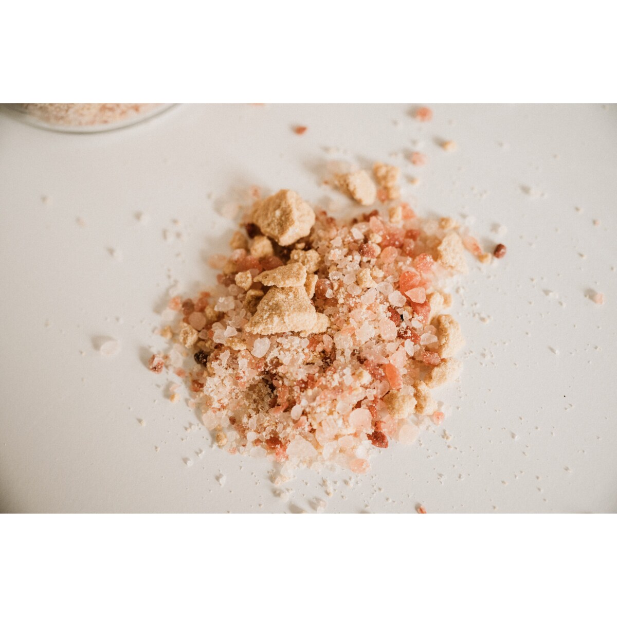 Musująca sól do kąpieli HAPPINESS Fizzing Bath Salt