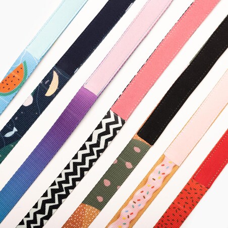 Smycz miejska dla psa lub kota "Oopsy Daisy" - Szerokość taśmy: 25mm, Rozmiar: M oraz Rodzaj: Mały karabinek