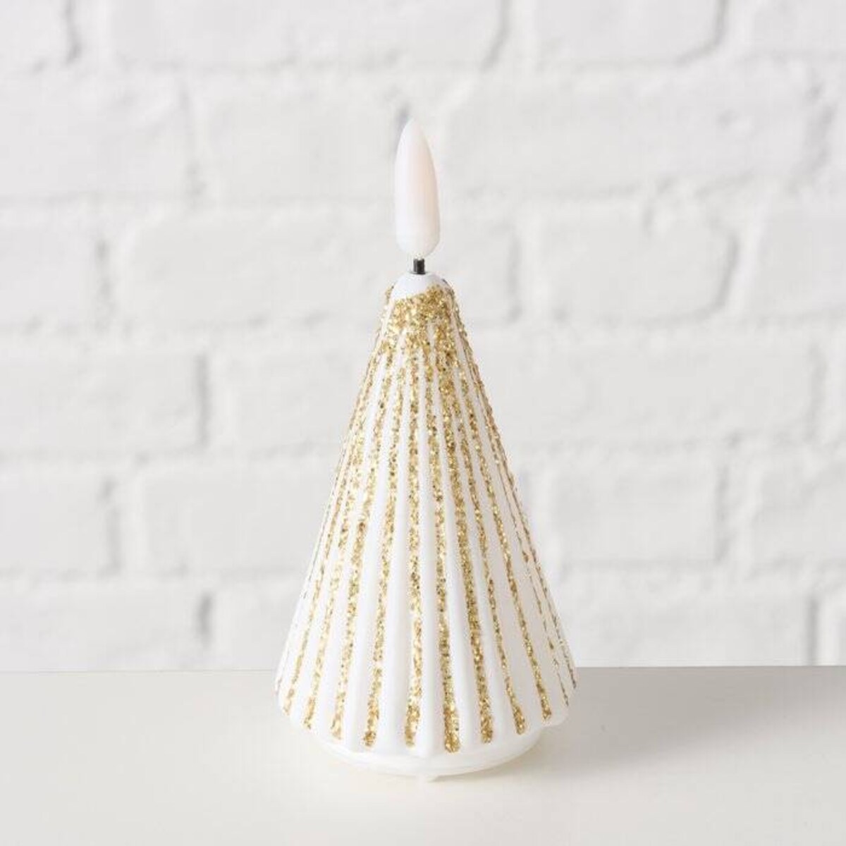 Świeca w kształcie choinki ze sztucznym płomieniem TORIS, 12 cm