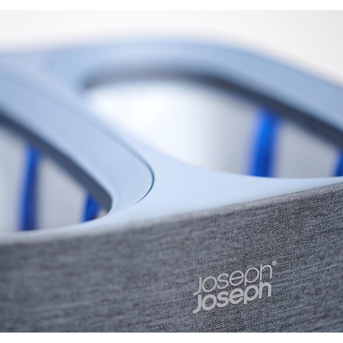 Kosz na pranie czarny Tota, 60 l, Joseph Joseph