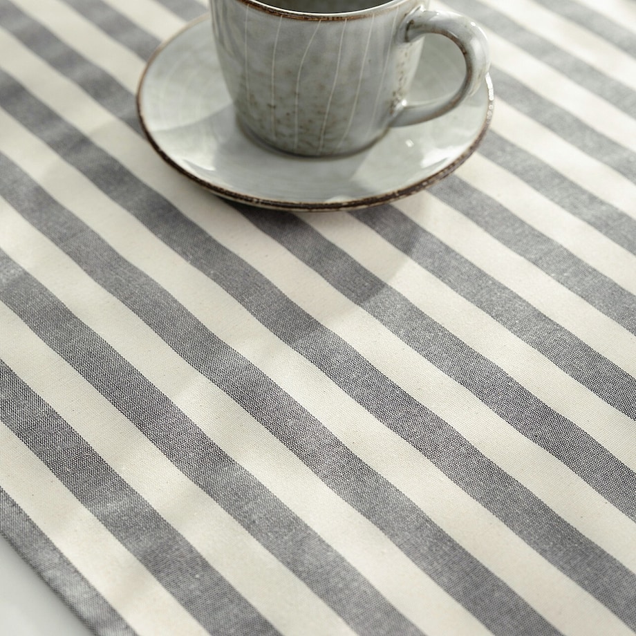 Bieżnik z falbaną 40x160 cm 40x160 szaro-białe pasy (1,5cm)