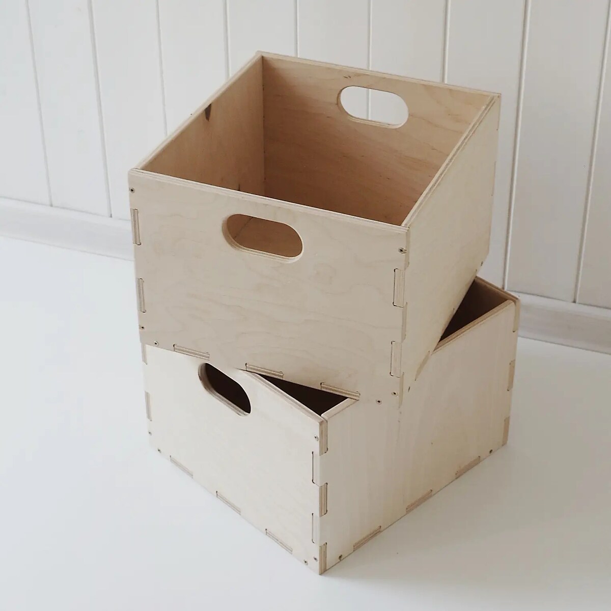 Drewniana skrzynia na zabawki 2 szt.