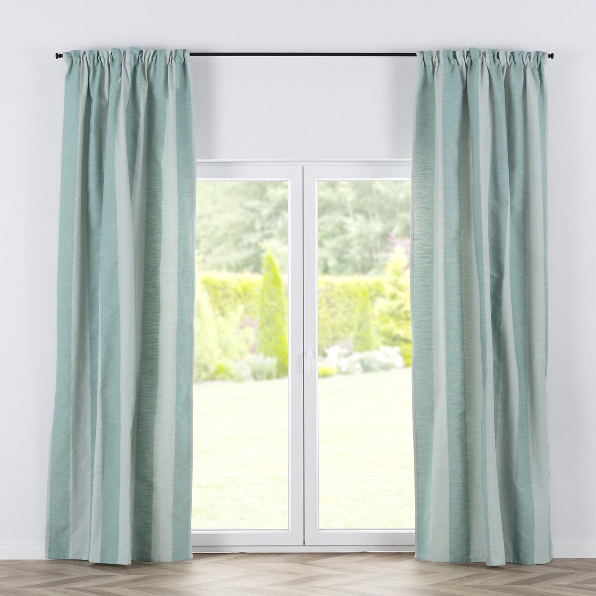 Zasłona BASIC na taśmie marszczącej 130x280 cm miętowy 1szt. 130x280 turkusowy