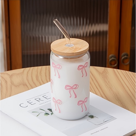 Szklanka, różowe kokardki - z rurką i bambusową pokrywką 500 ml - SZK131