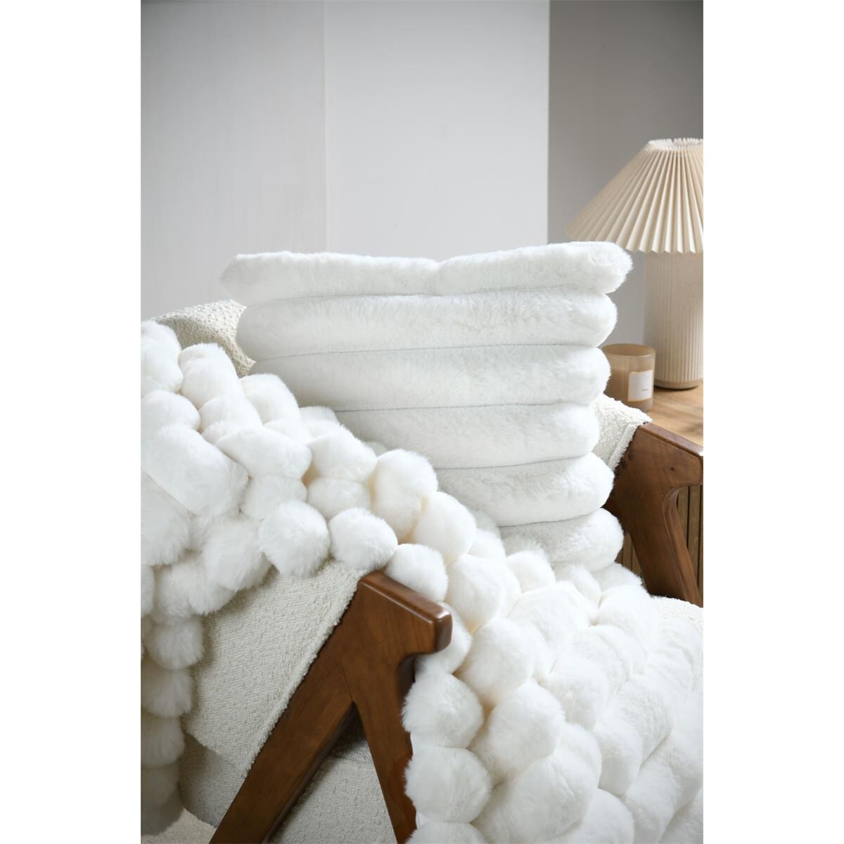 Poduszka dekoracyjna POLARY w grube prążki, 45 x 45 cm