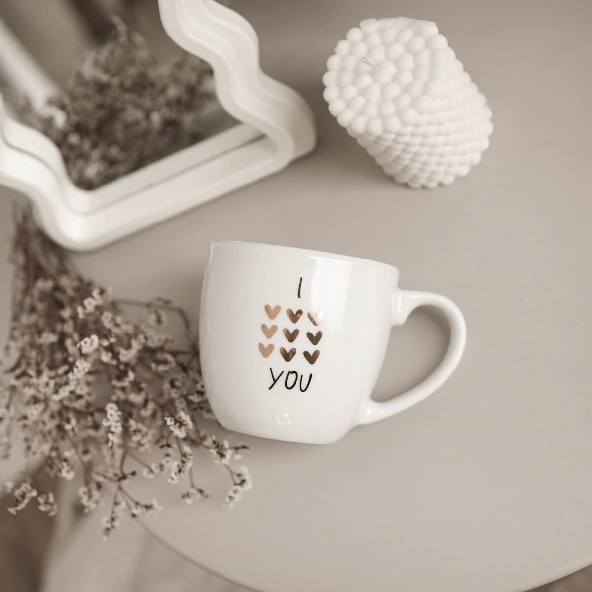 Biały Kubek Porcelanowy 300 ml - Napis I Love You ze Złotymi Sercami dla Zakochanych na Walentynki