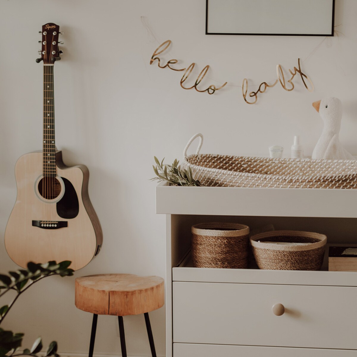 Kosz do przewijania - pleciony z cienkiej trawy