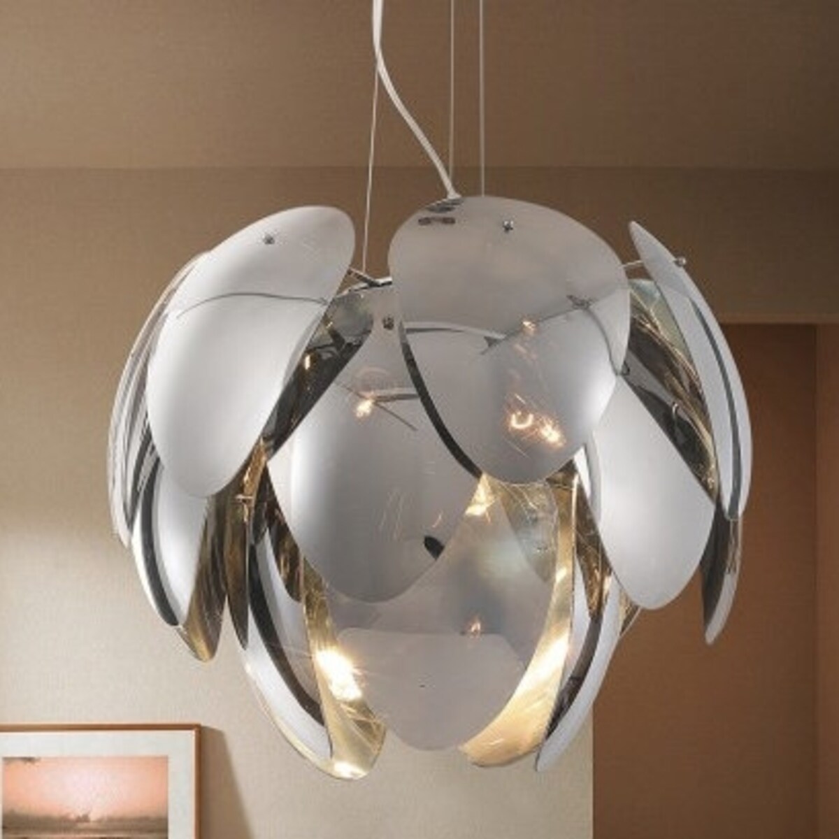 Nowoczesna lampa wisząca Antires szklane płatki do salonu