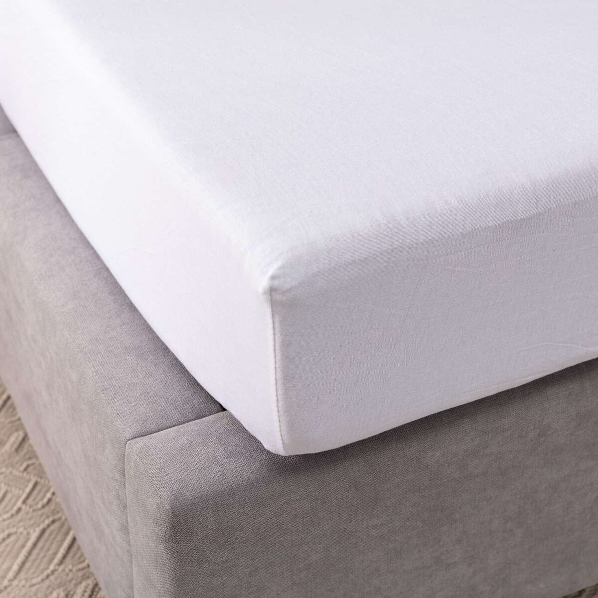 Prześcieradło jersey z gumką Jerry 160 x 200 cm white