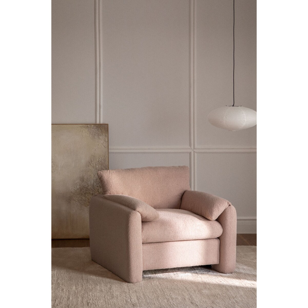 Fotel wypoczynkowy bouclé pudrowy róż Serra