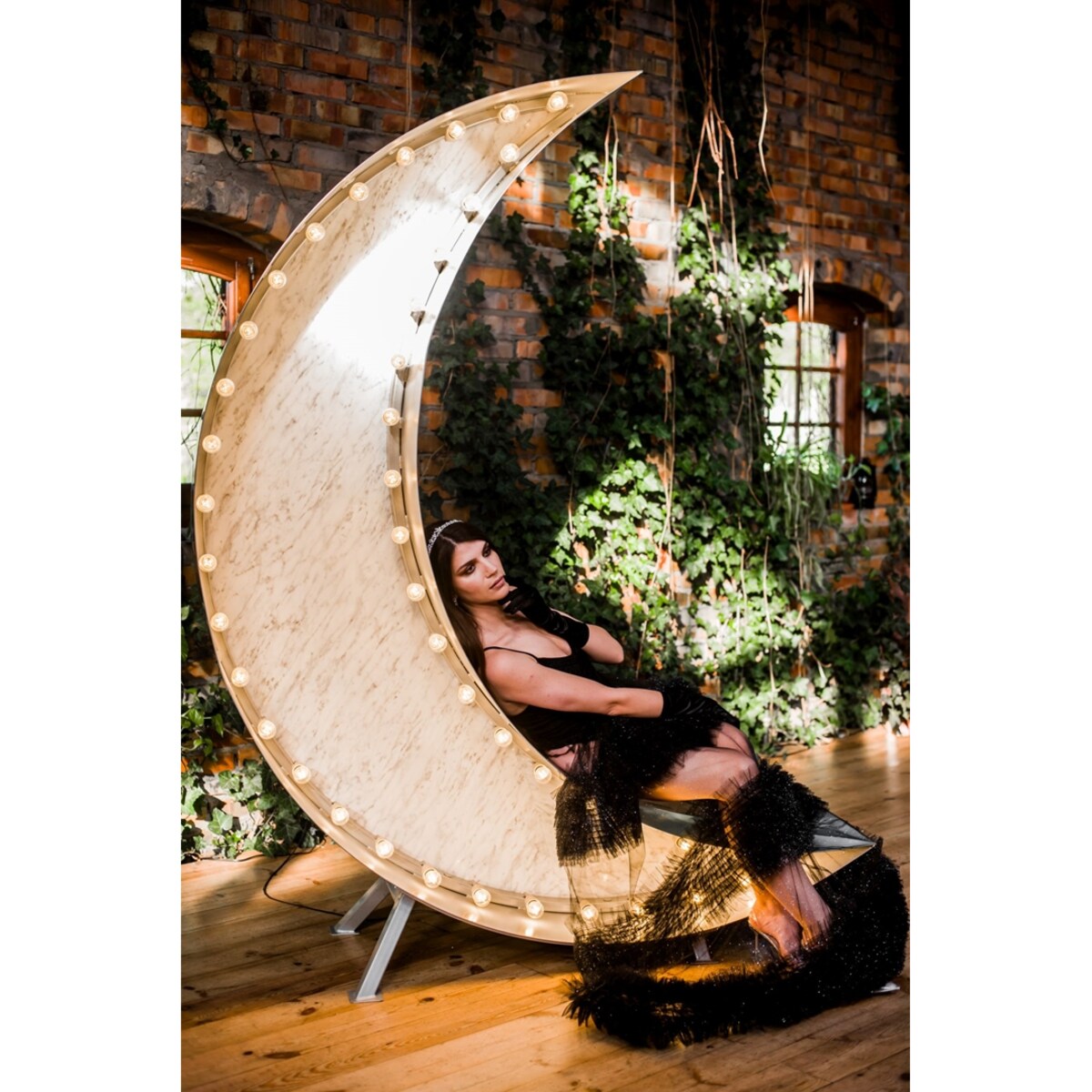 Diadem TIARA ślubna korona delikatna błyszcząca