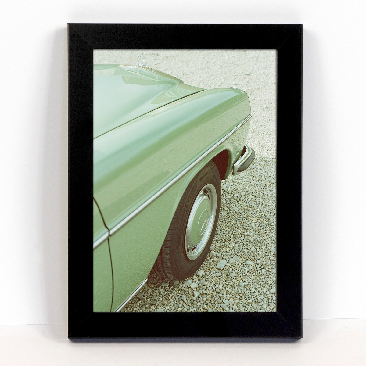 Ramka na zdjęcia 13x18 cm czarna rama MDF z plexi do powieszenia pion poziom stopka klasyczna ramka FRAMAI