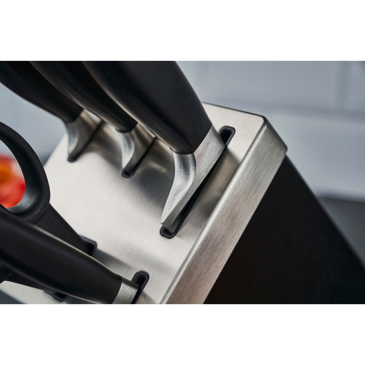 Zestaw 5 noży w bloku samoostrzącym Zwilling Four Star - Czarny