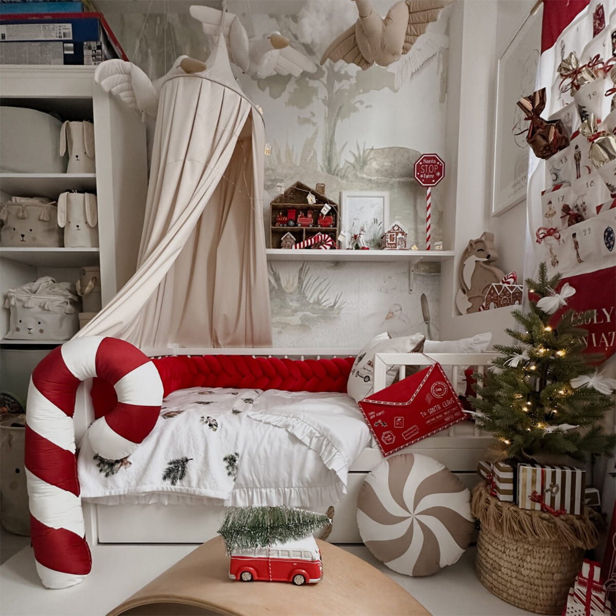 Poduszka XMAS wzór XM16 | Czerwona laska cukrowa XXL