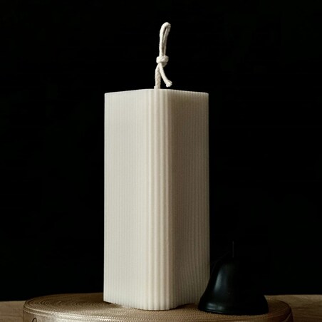 Świeca sojowa ozdobna Chelo M