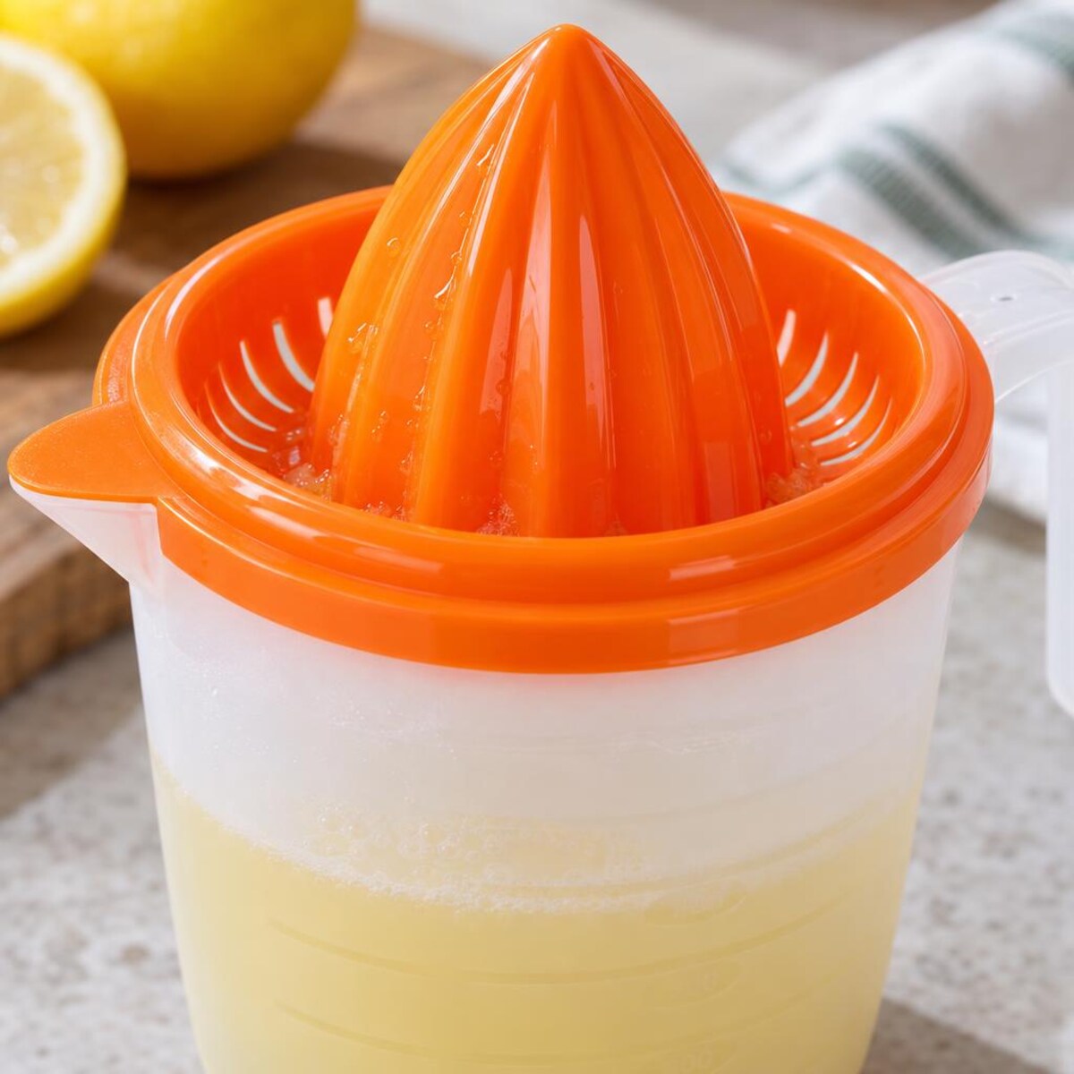 Wyciskacz do cytryn z dużym pojemnikiem, 600 ml