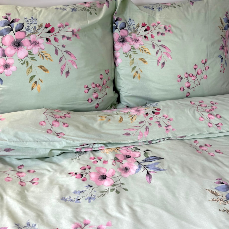 Pościel bawełniana satynowa 200x220 cm Kwitnąca Wiśnia na zielony tle