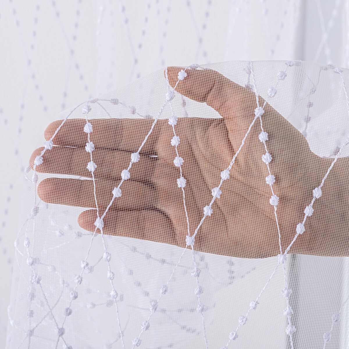 Firana na taśmie wave 300x265 biały ze wzorem