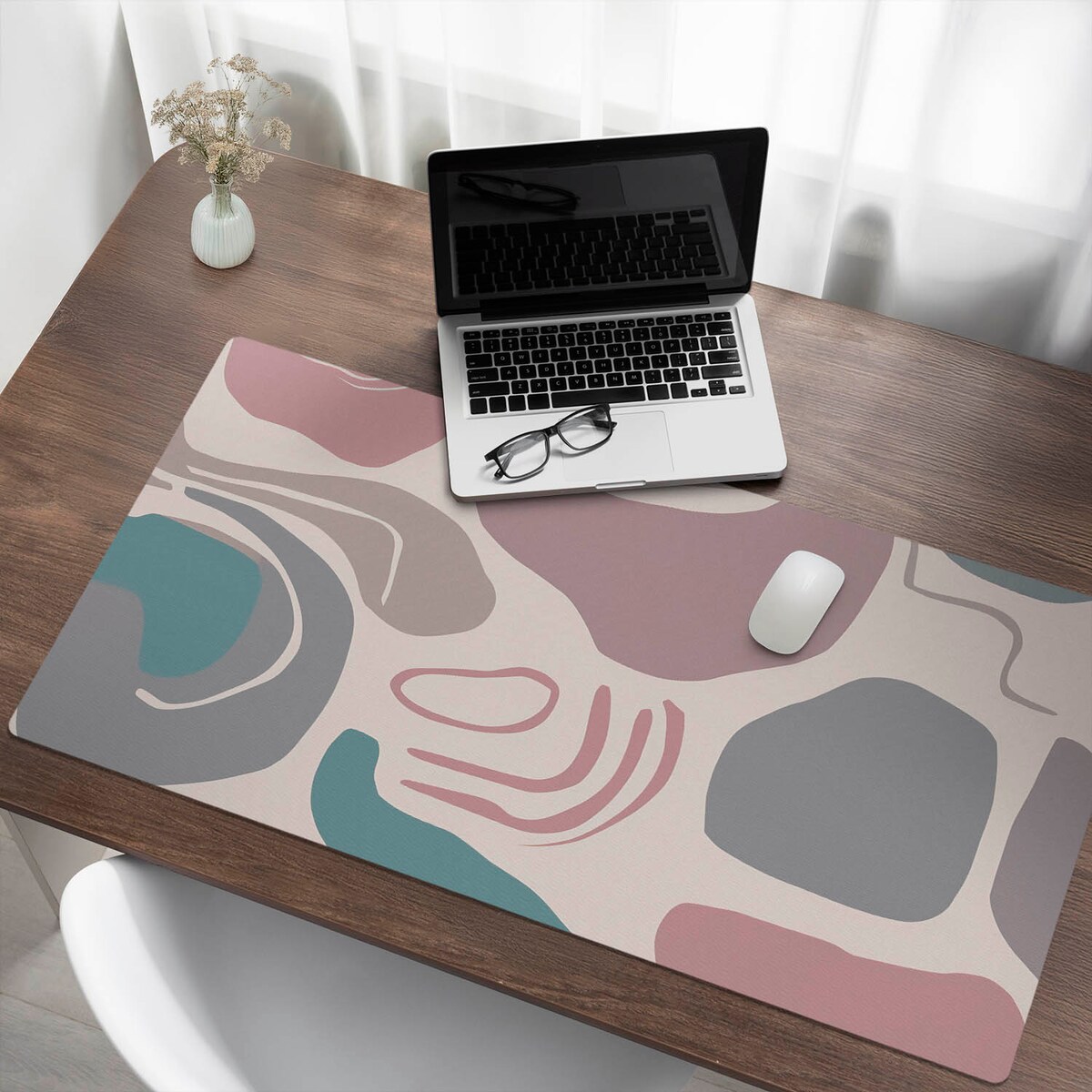 Różowa mata na biurko Abstrakcyjne kształty, 120x60 cm
