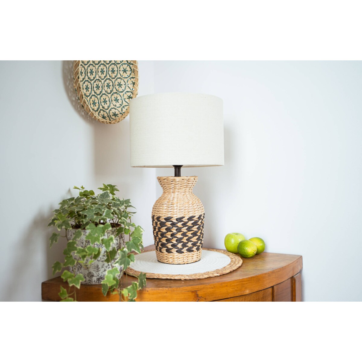 Lampa z abażurem Hiacynt, podstawa z plecionki, 49 cm