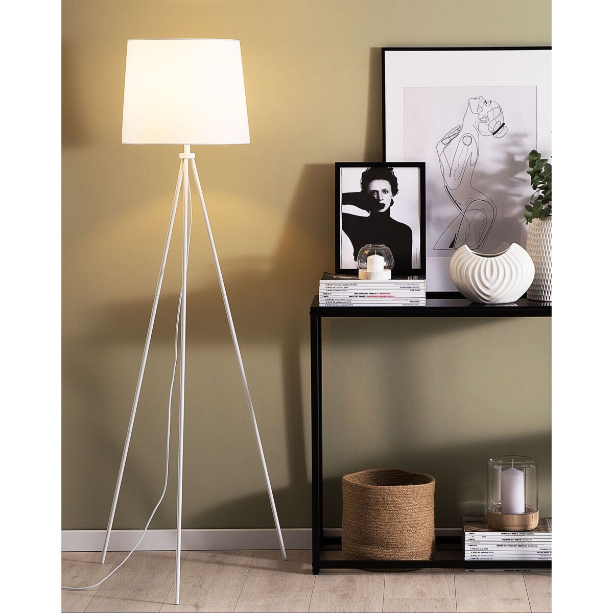 Lampa podłogowa biała SAMBRA