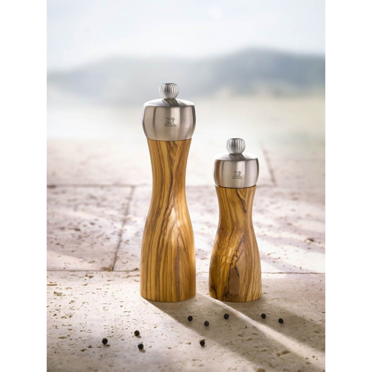 Młynek do pieprzu Fidji czarny, 20 cm, Peugeot