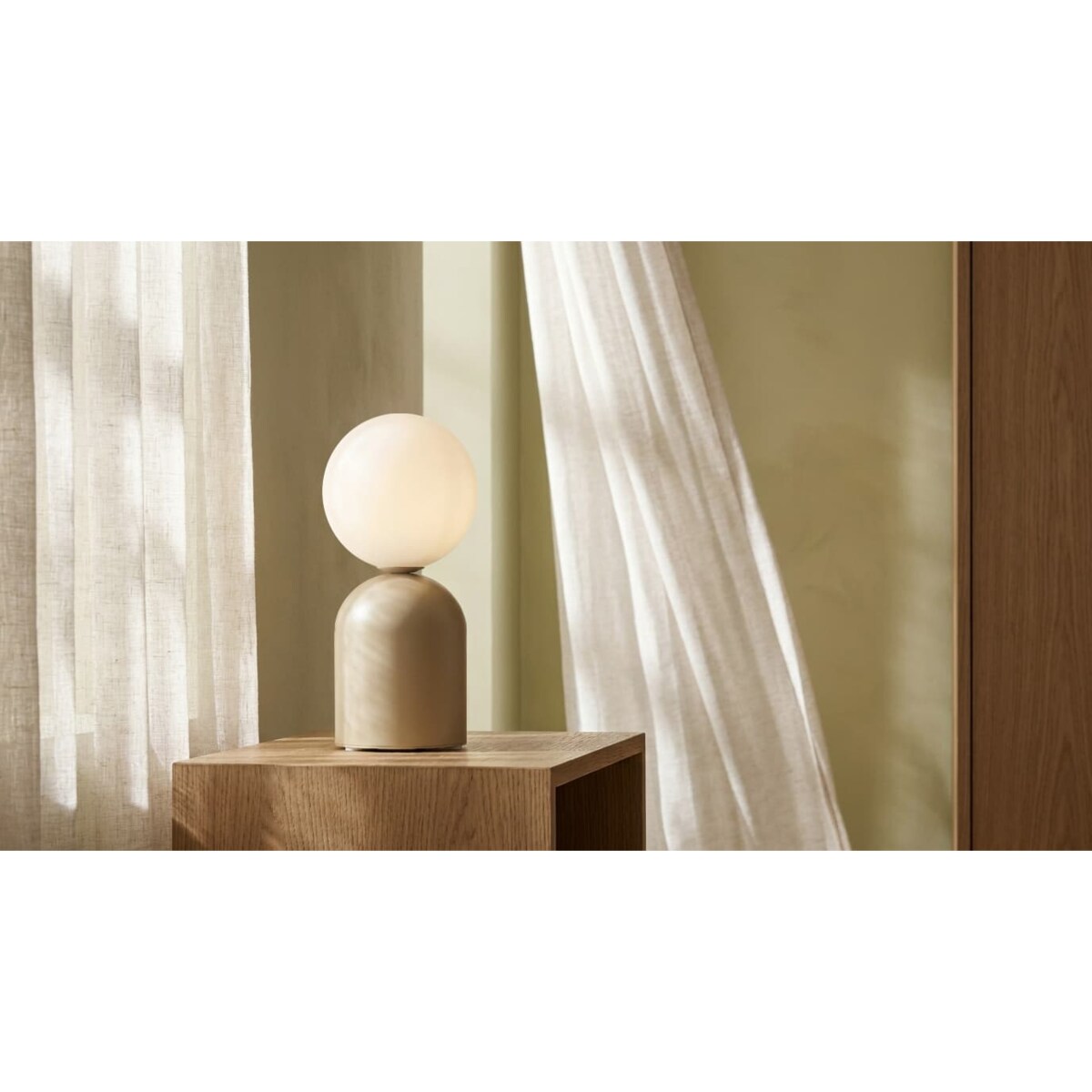 Lampka stołowa K-5975 z serii KONI