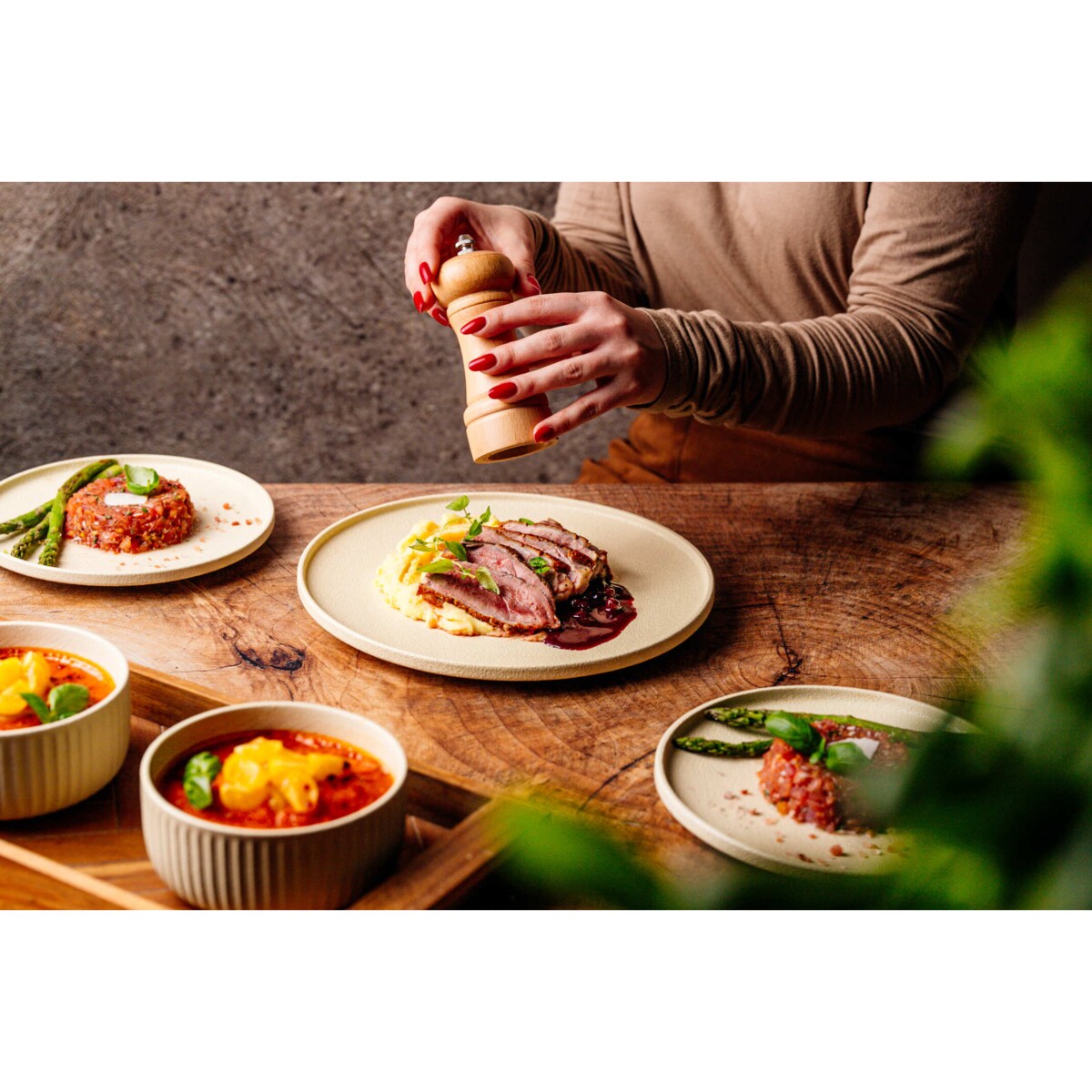 Serwis obiadowy Anun beżowy na 12 osób 36 szt. Nowoczesny Do zmywarki Komplet talerzy