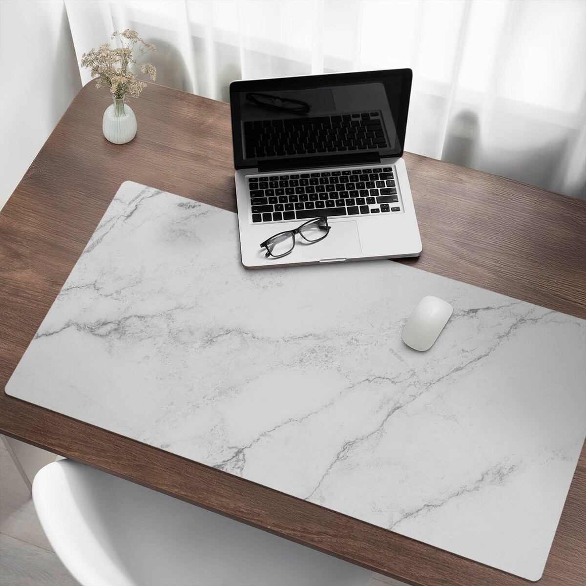 Biała mata na biurko Marmurowe żyłki, 120x60 cm