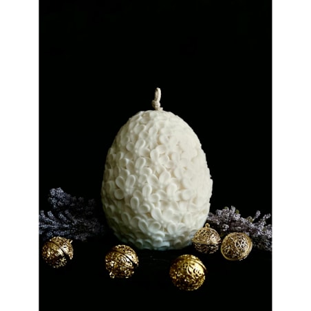 Świeca wielkanocna pisanka XL z motywem kwiatowym – świąteczna dekoracja na stół