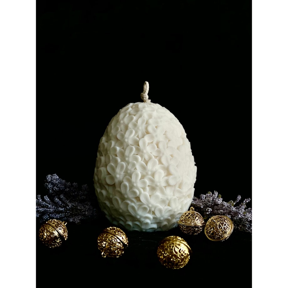 Świeca wielkanocna pisanka XL z motywem kwiatowym – świąteczna dekoracja na stół