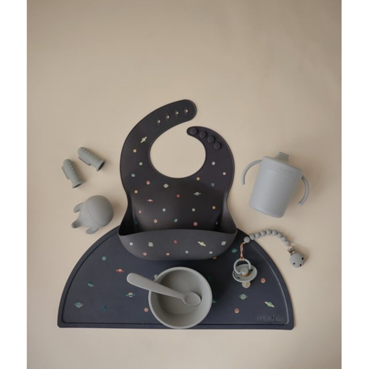 Mushie Silikonowa podkładka na stół Planets