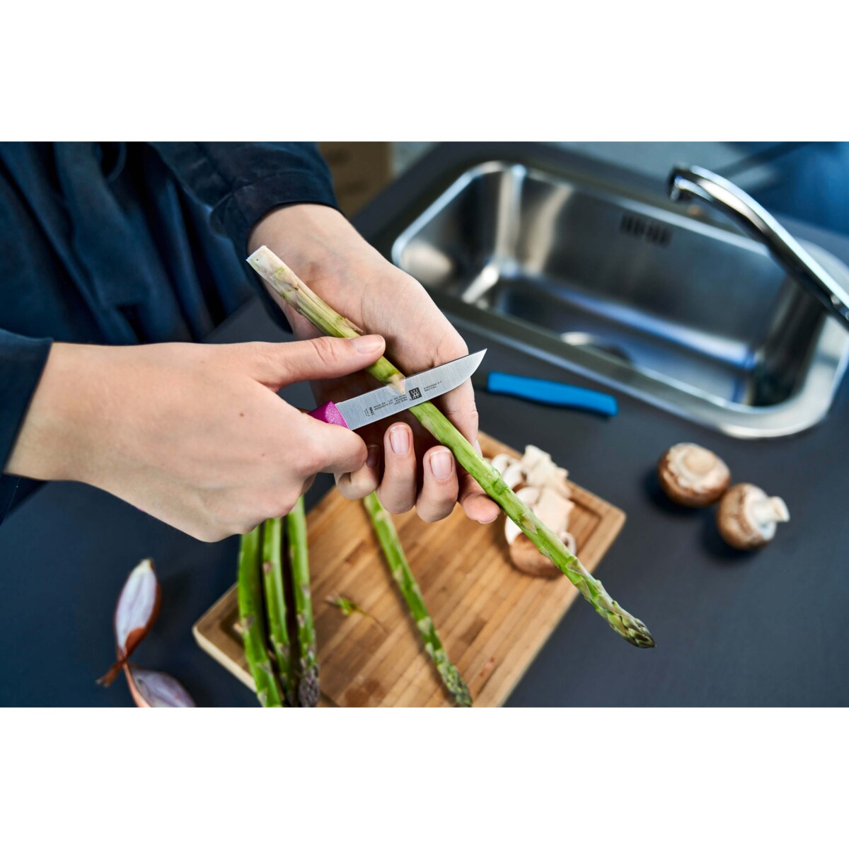 Nóż do warzyw i owoców Zwilling Twin Grip - 8 cm, Fioletowy