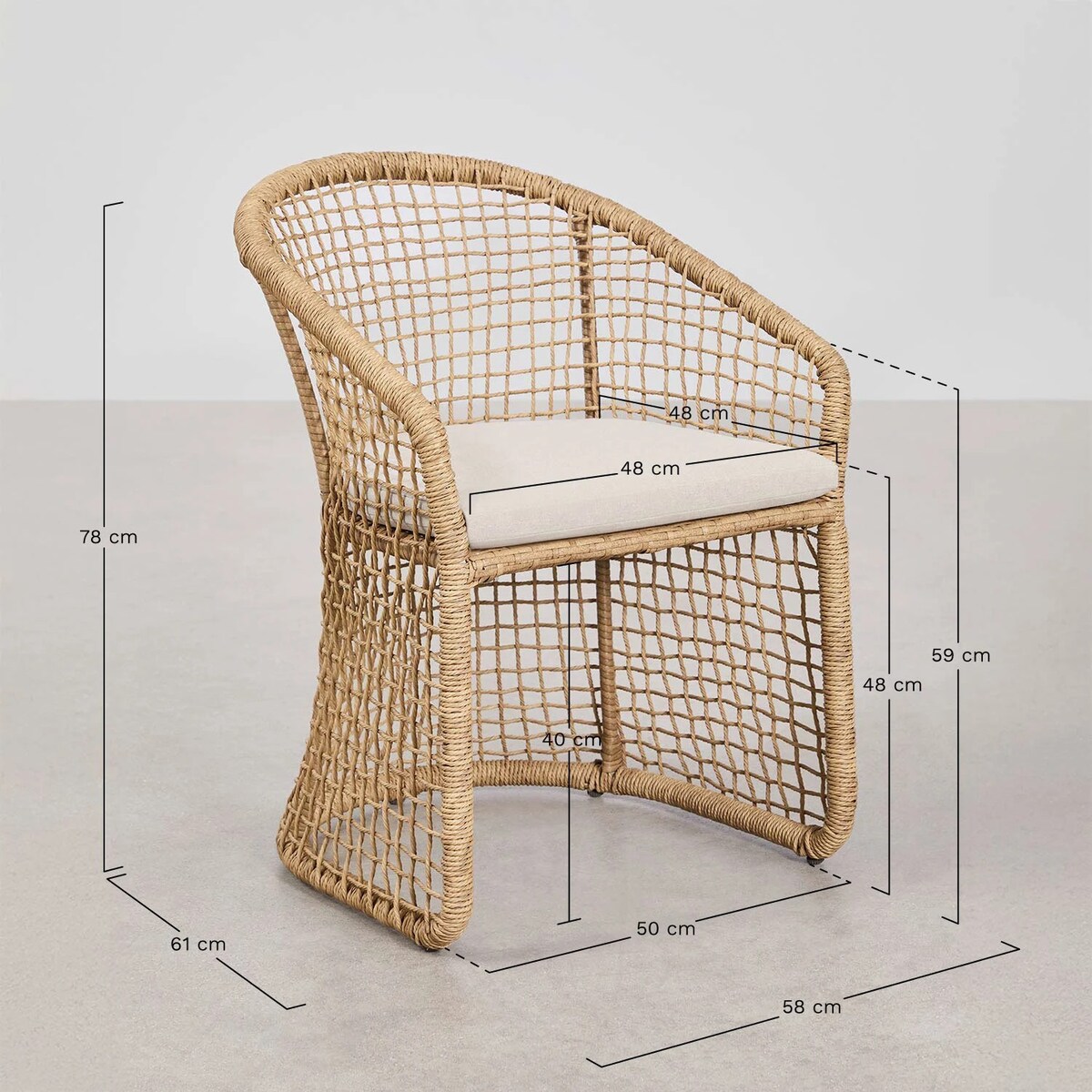 Krzesło ogrodowe z podłokietnikami ze stali i syntetycznego rattanu Liparian