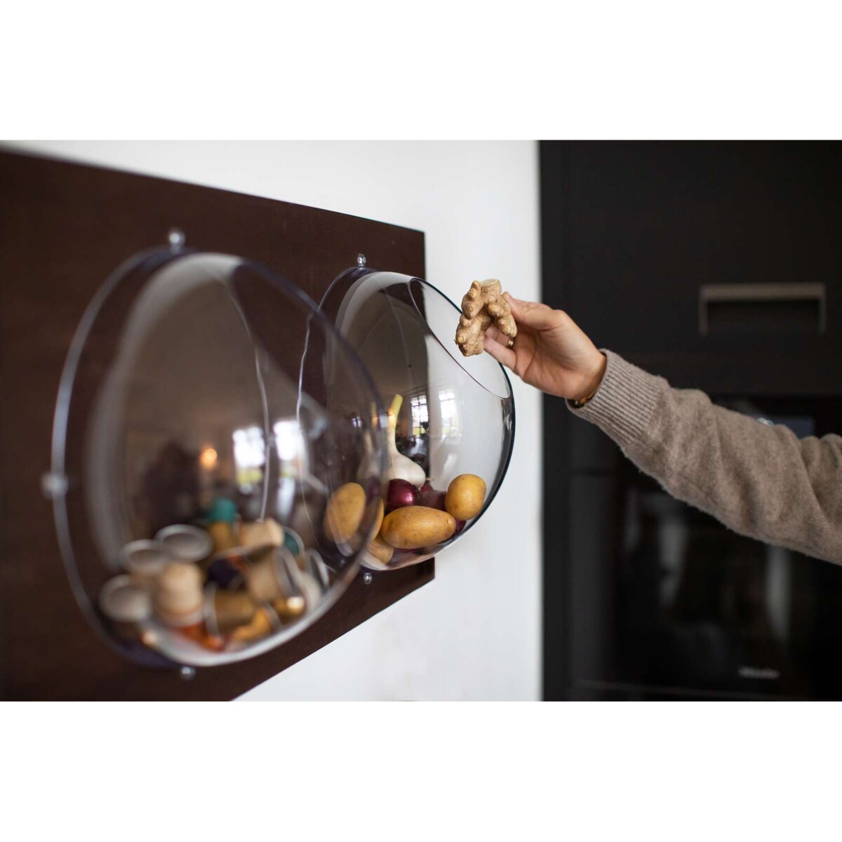 Prezenter/Pojemnik wiszący ORION