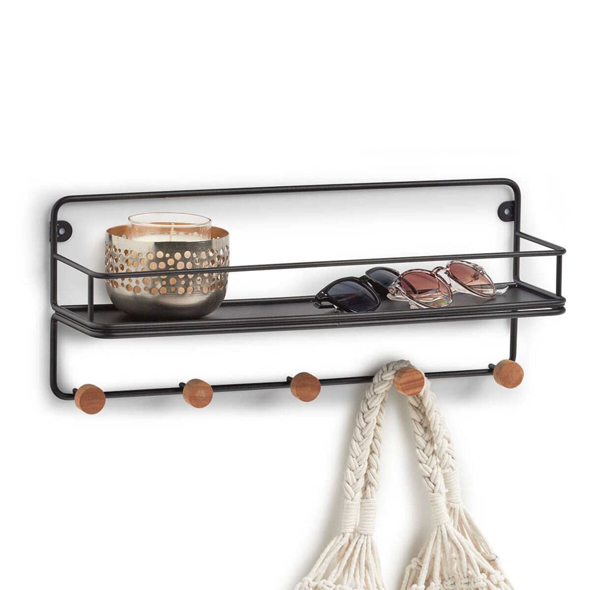 Metalowa półka ścienna z drewnianymi haczykami