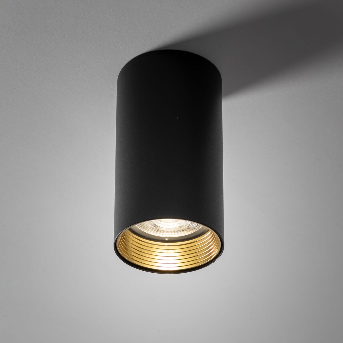 Oprawa natynkowa spot AMIS BLACK GU10 czarno-złota TK Lighting 10718 LED max 10W IP20
